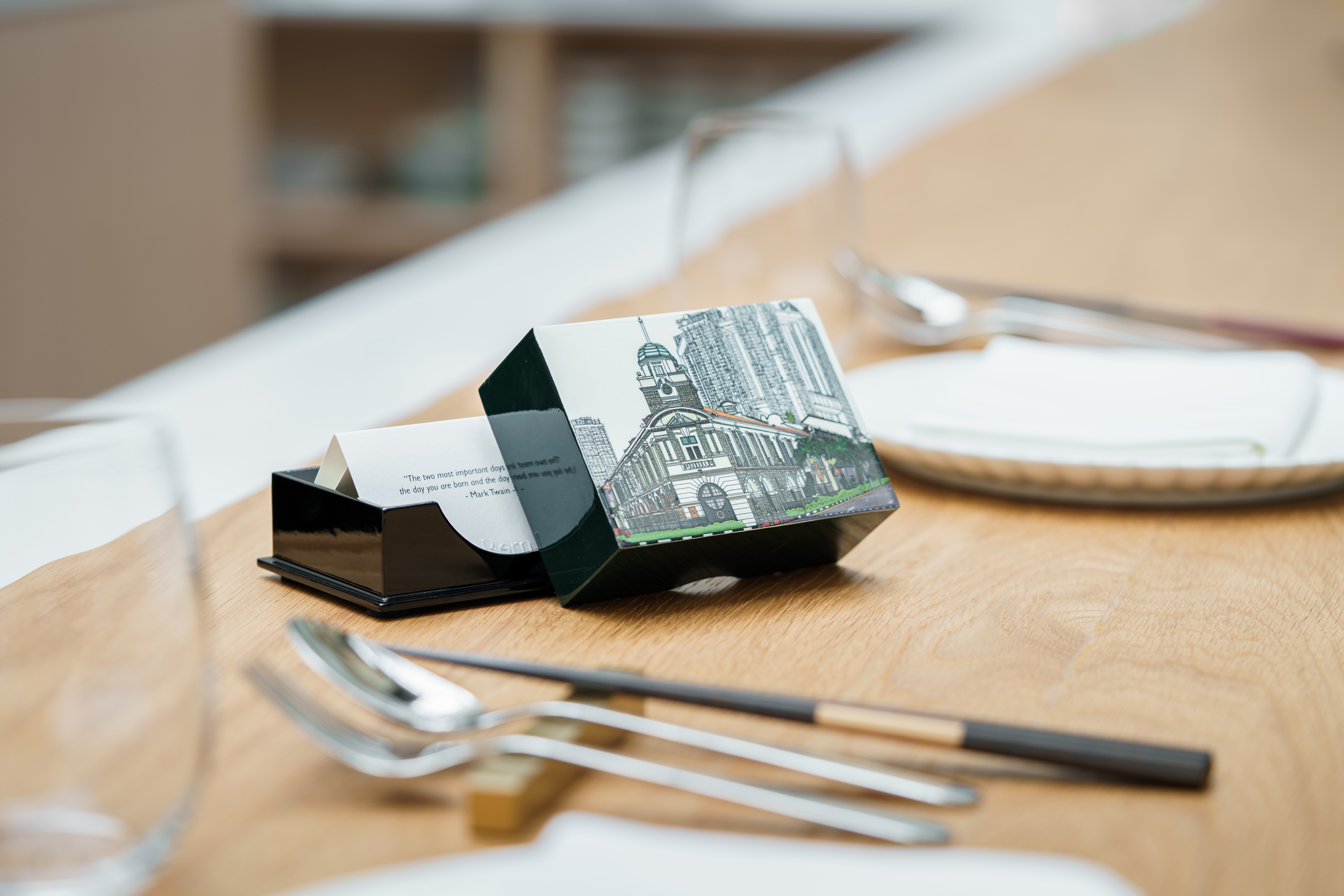 A rectangular flat top lacquer box featuring a customised illustration of Jinrikisha Station