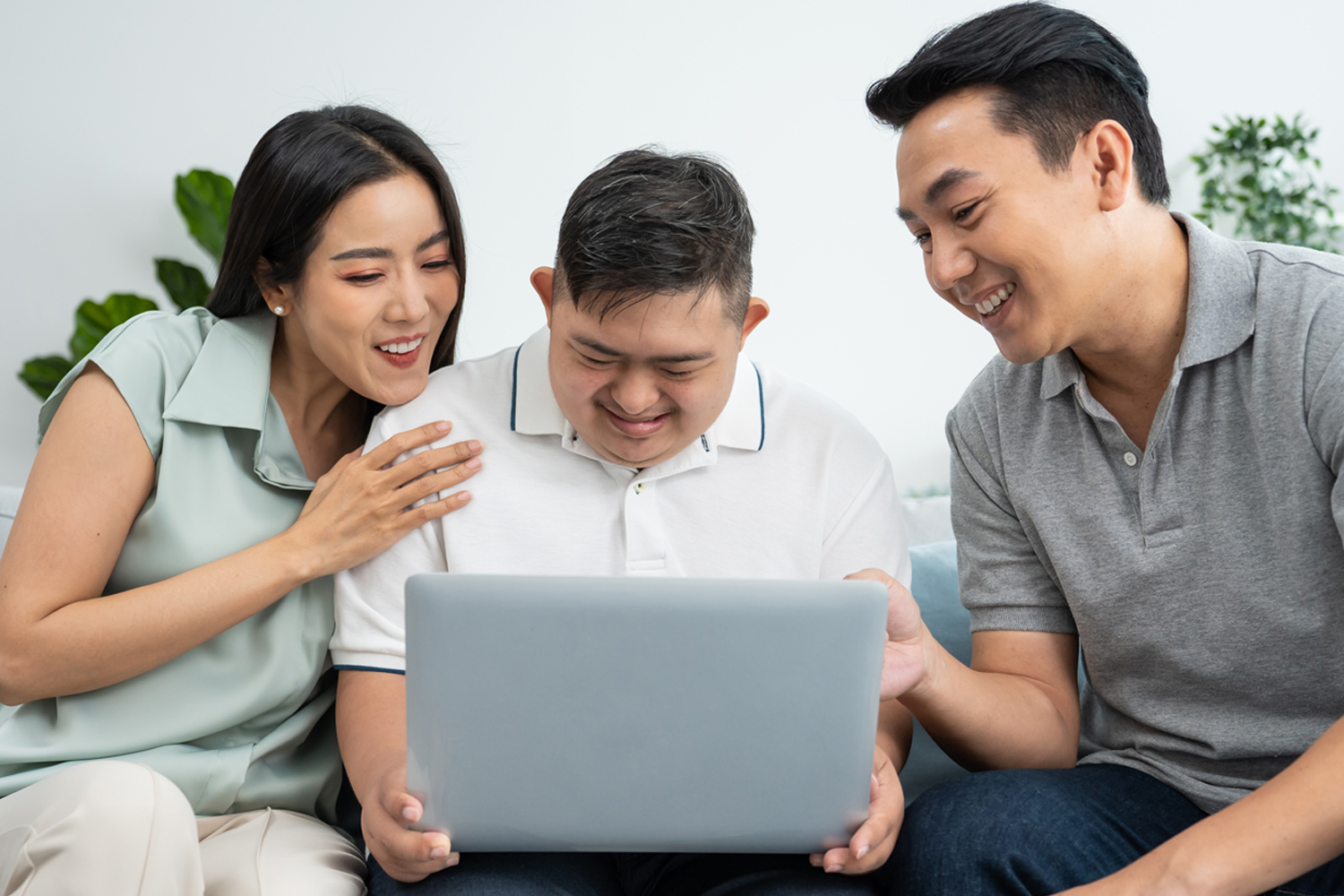 card_shutterstock_2247093647