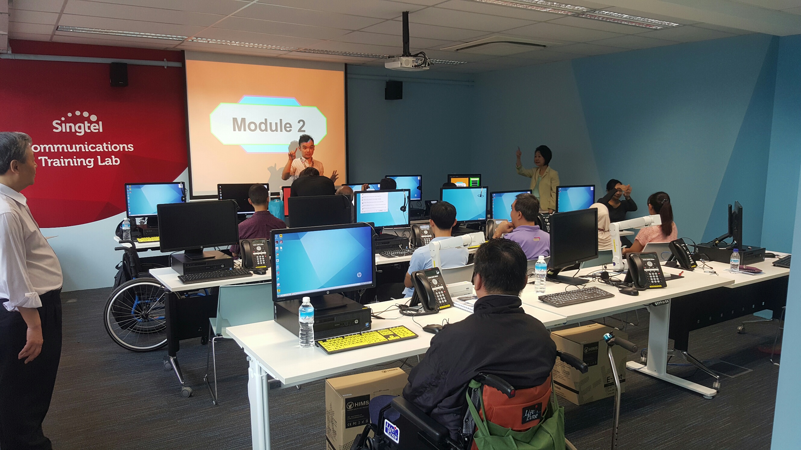 20151105_092246_resized Image of the Communication Training Lab