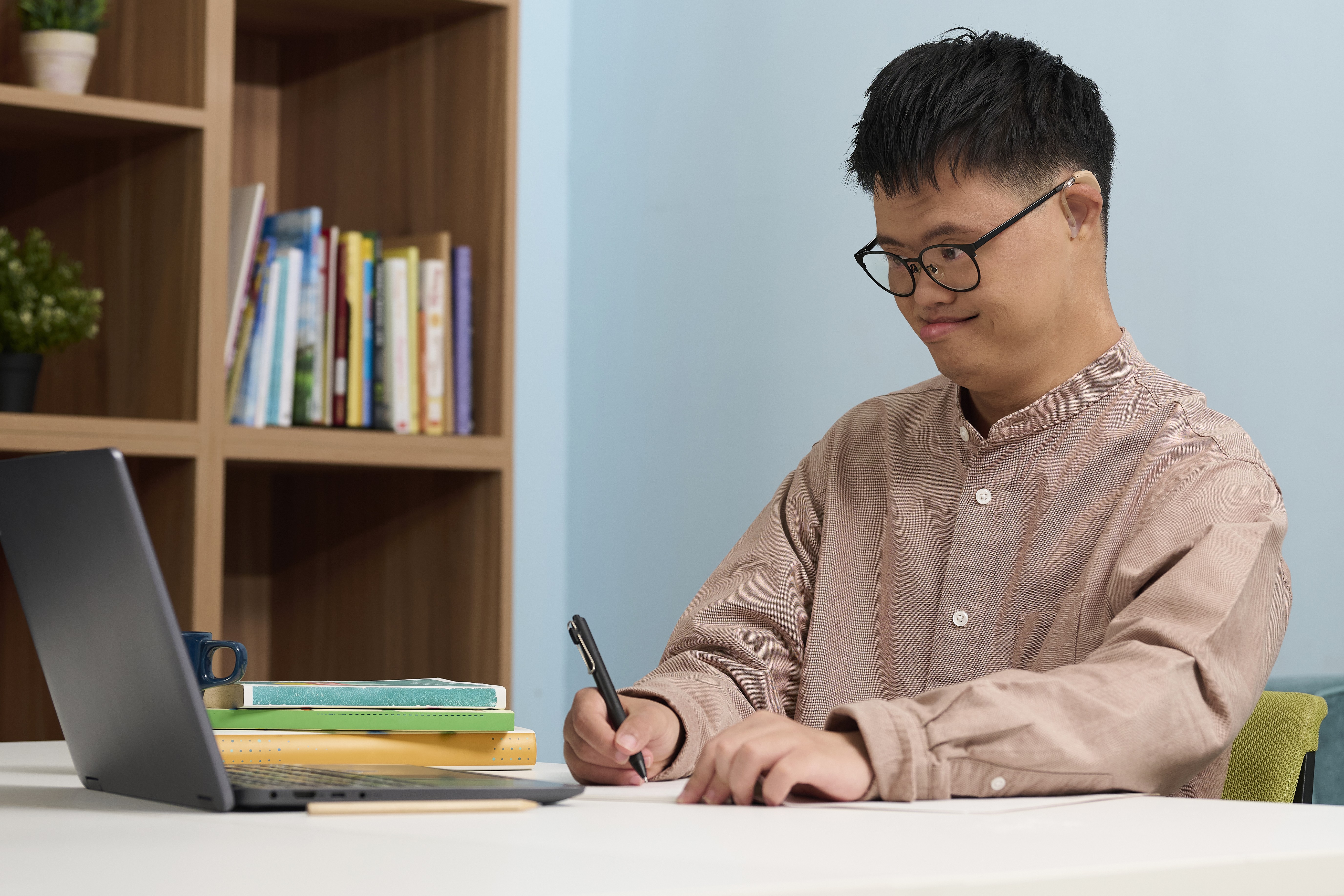 Job Accommodation & Workplace Accessibility Job Accommodation & Workplace Accessibility