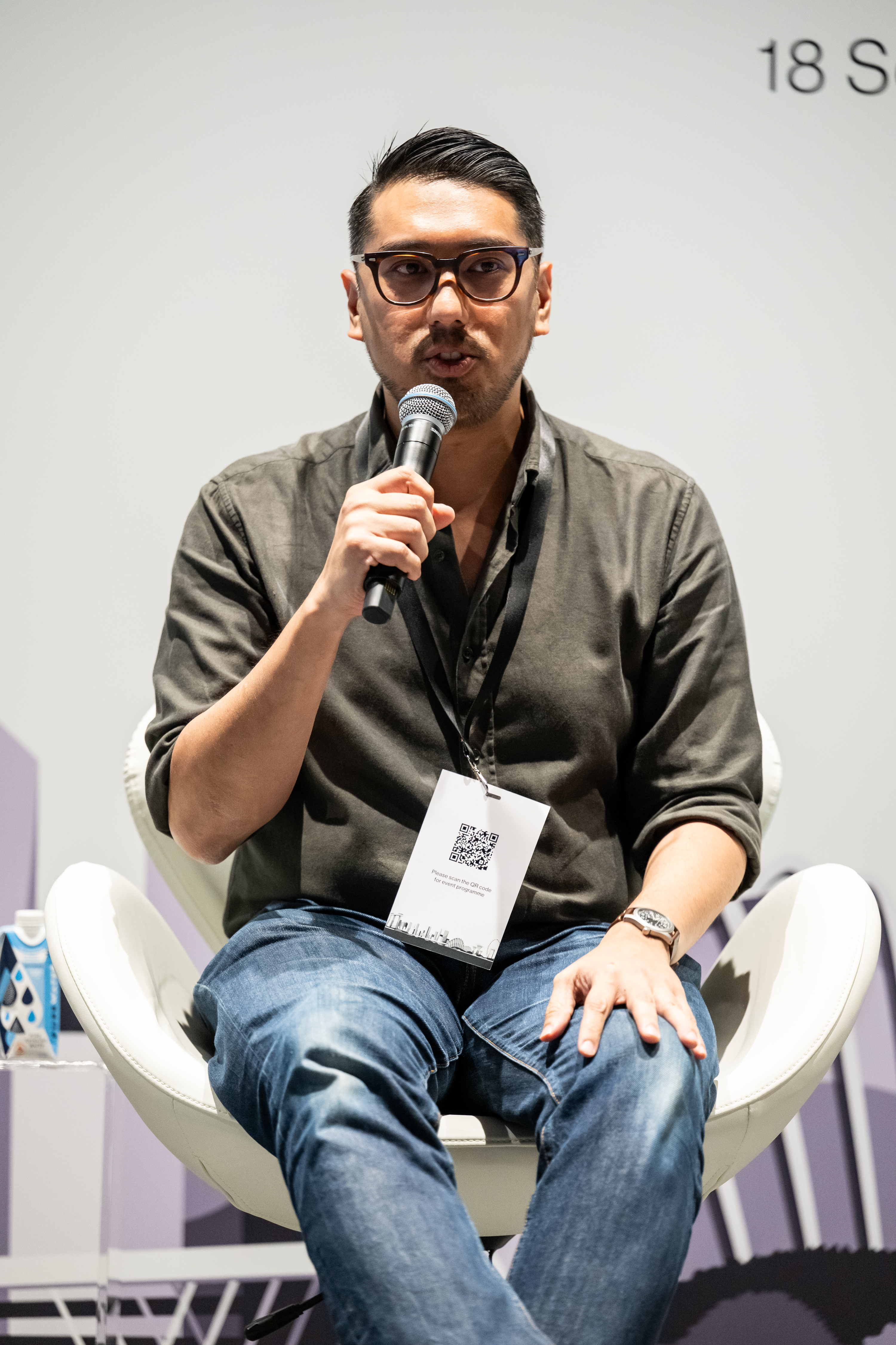 Panel1speaker-GeorgeAnanda