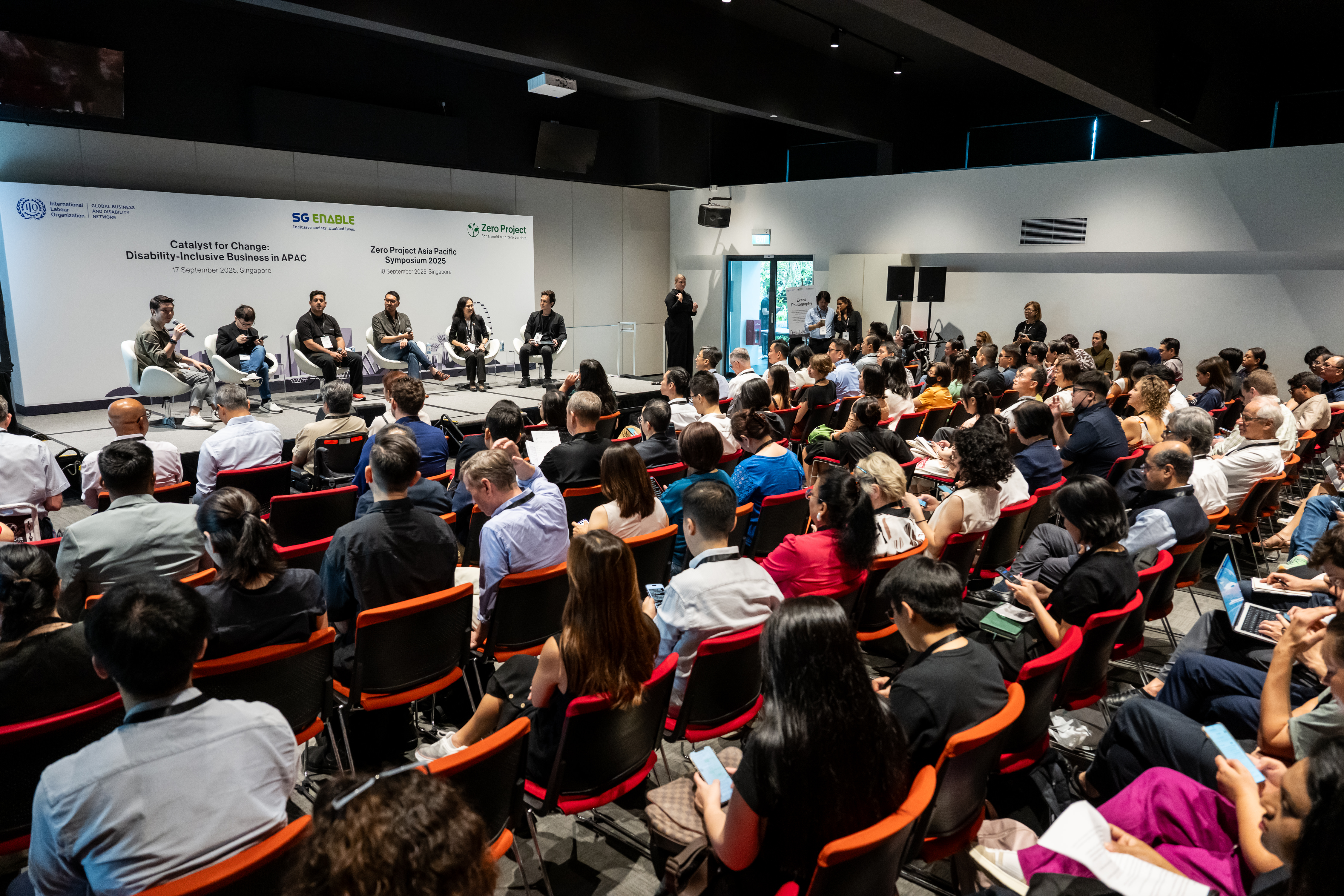 Panel1allspeakersonstage