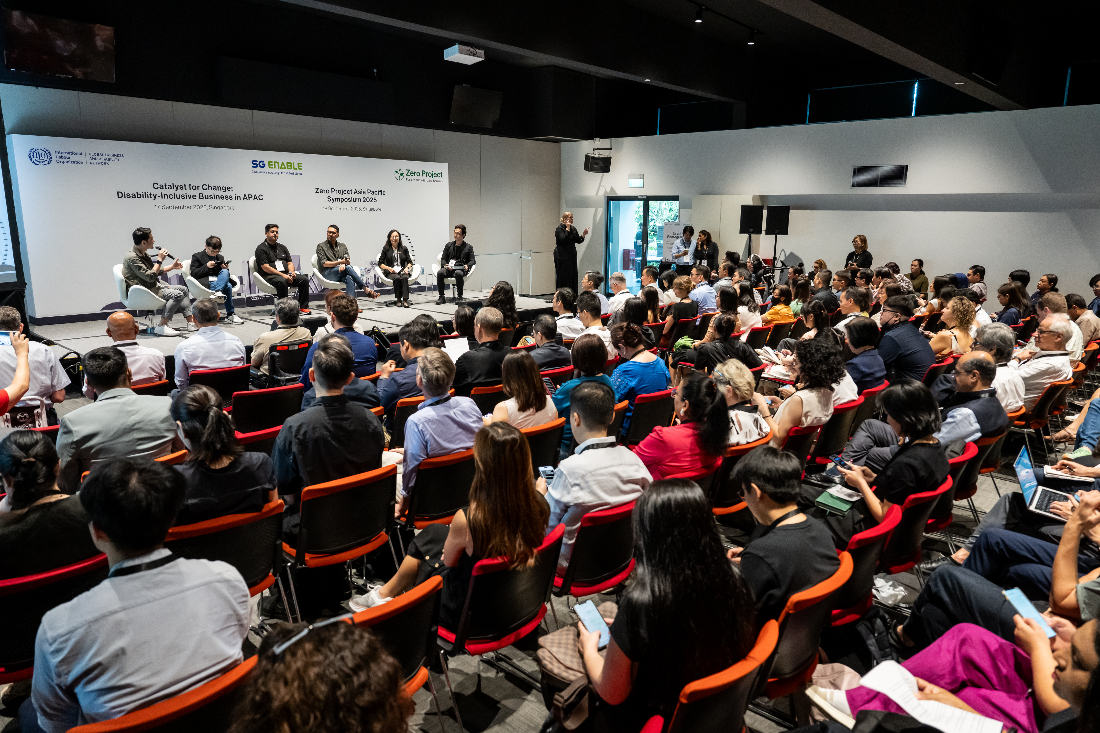 Panel1allspeakersonstage