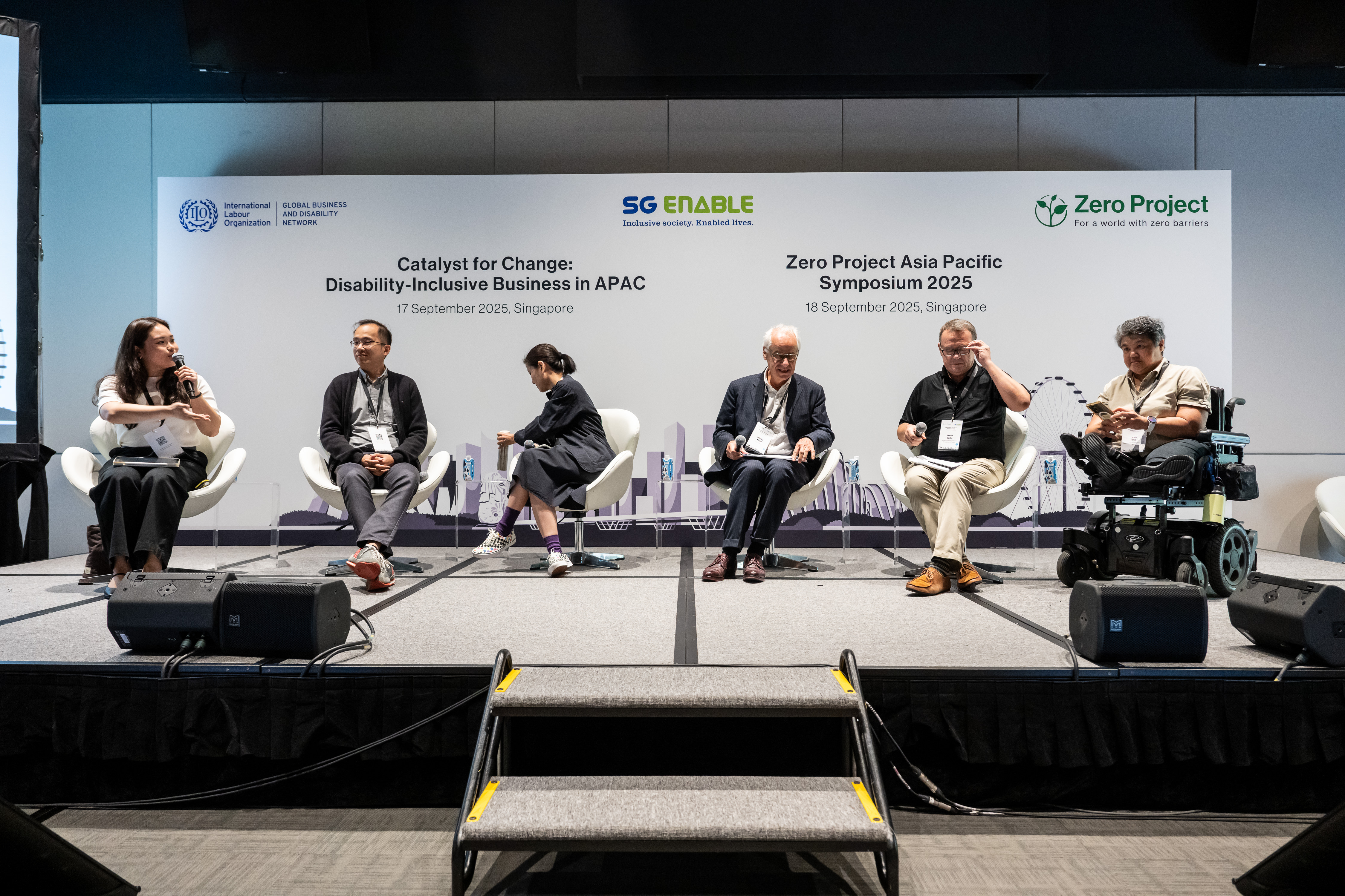 Panel4speakersonstage