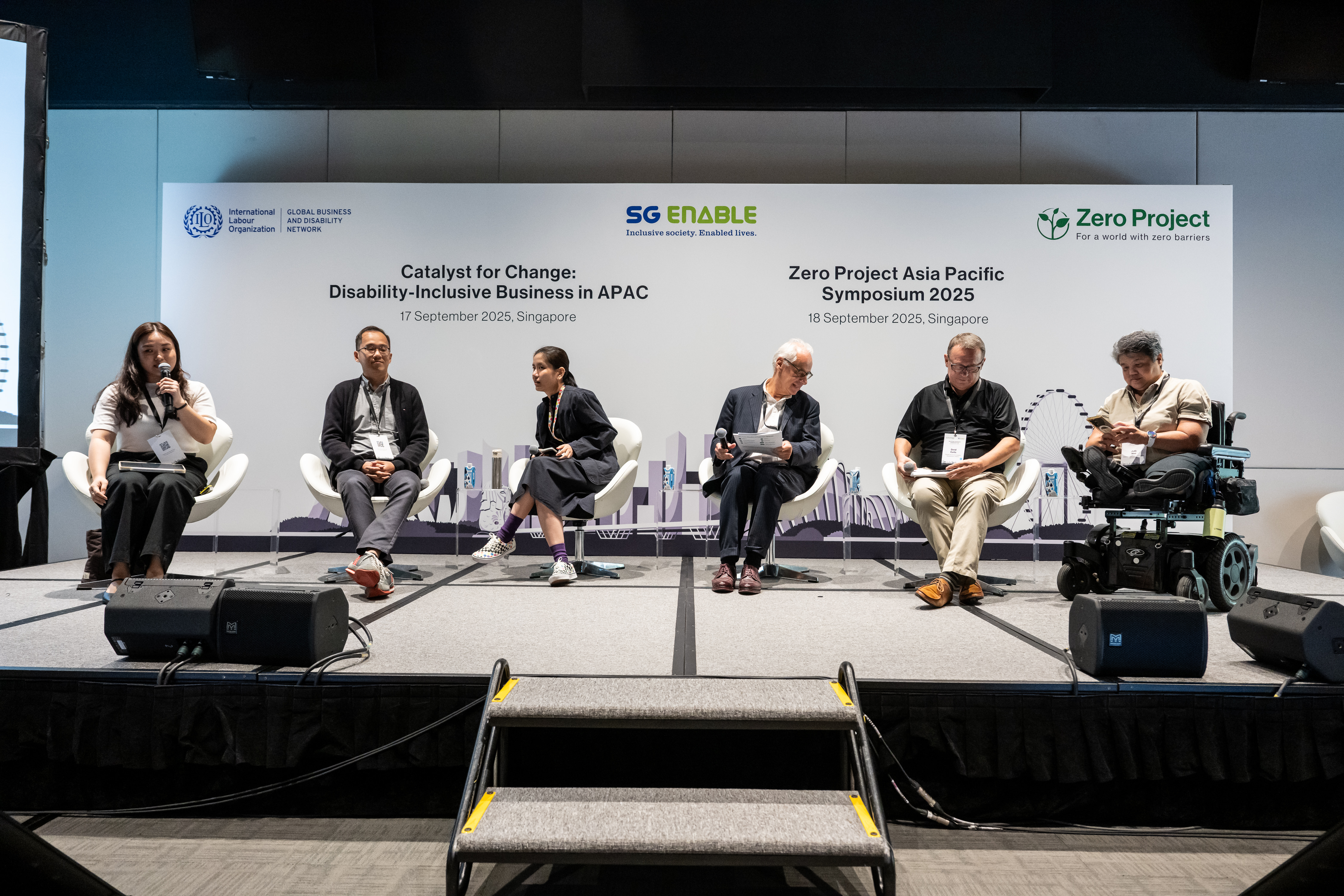 Panel4speakersonstage